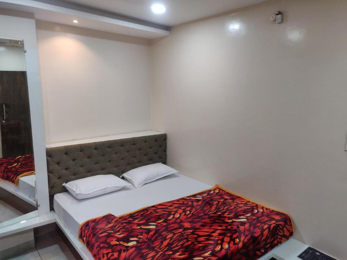 Hotel Rb Palace Indore Luaran gambar